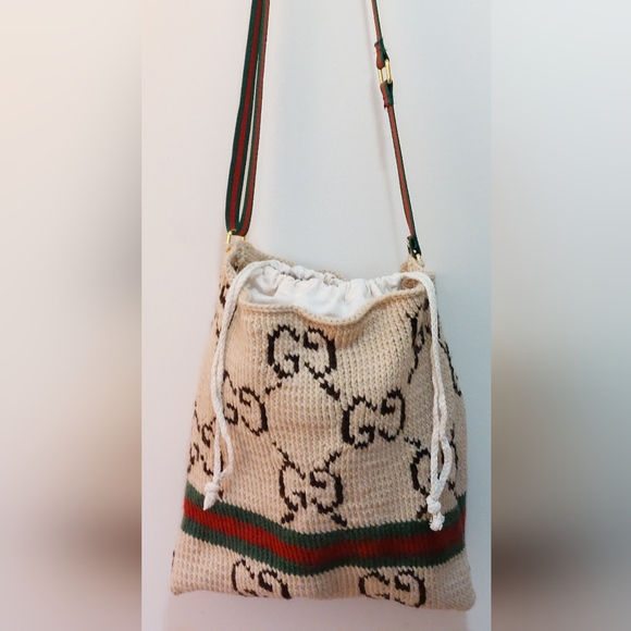 NEW Gucci Beige Knit Crossbody Bag (Large)GG Web Design+ Green/Red Striped Strap - Picture 3 of 8